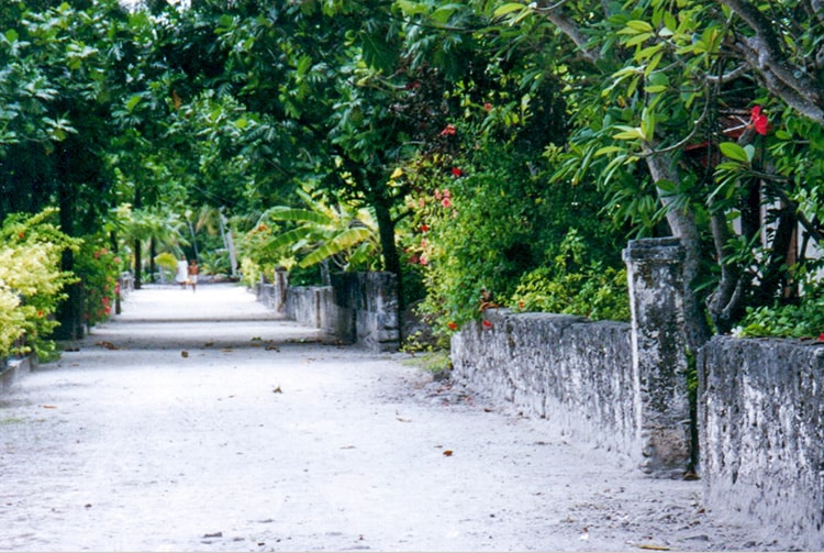 Village d'Hititake à Amanu en 1998 © Tahiti Heritage