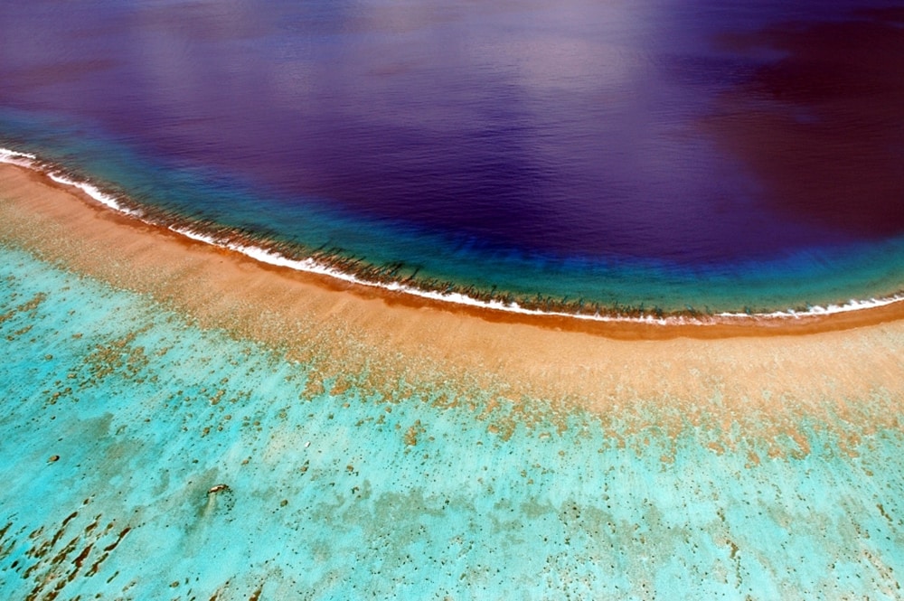 Rivage de Bora Bora, vu d'un cerf-volant. Photo Pierre Lesage