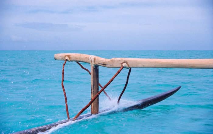 Tautu à la poursuite de sa pirogue perdue. Bora Bora. Photo Nathalie Dupont