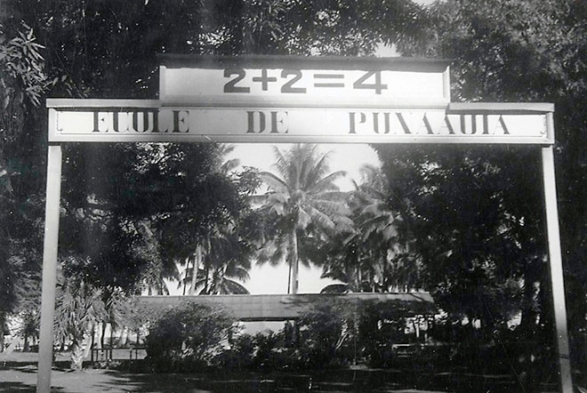 Ecole 2+2 de Punaauia en 1960