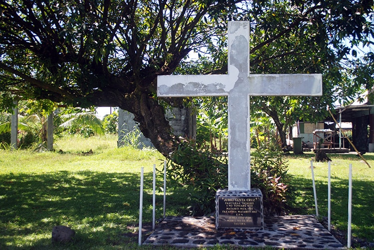 Croix des espagnols à Tautira ©Tahiti Heritage