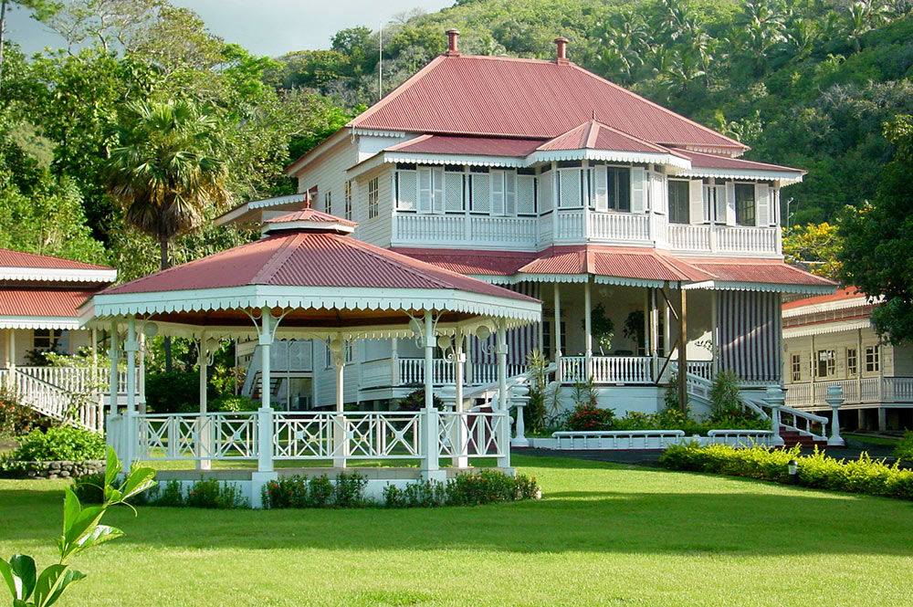 La Saintonge, hotel de ville de Arue, Tahiti.