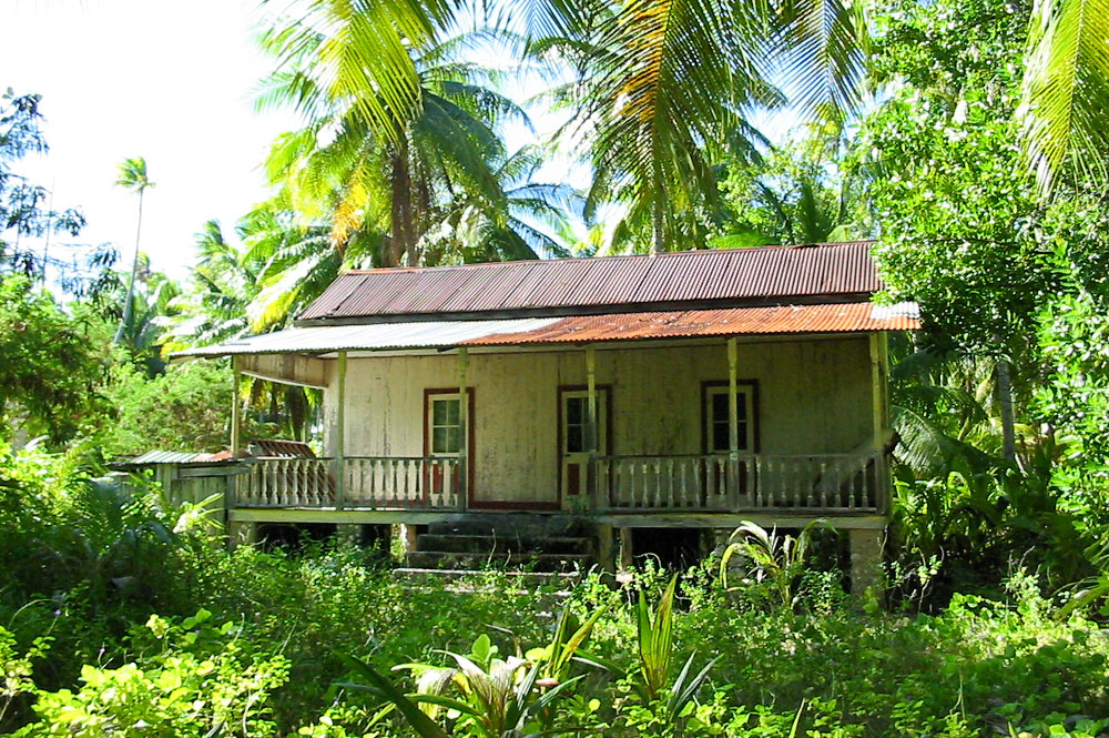 Maison Lacourt du vieux village Maiai à Tikehau.. 2003 ©Tahiti Heritage 