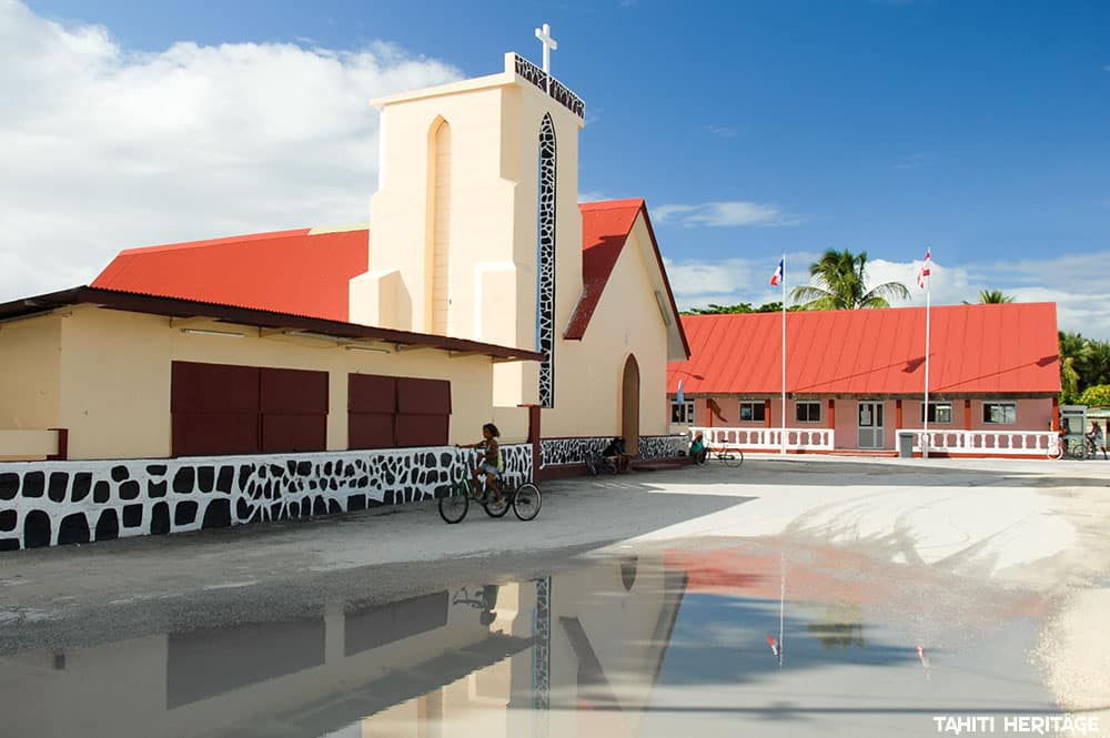 Eglise Saint-Pierre de Otepa sur l'atoll de Hao. © Tahiti Heritage