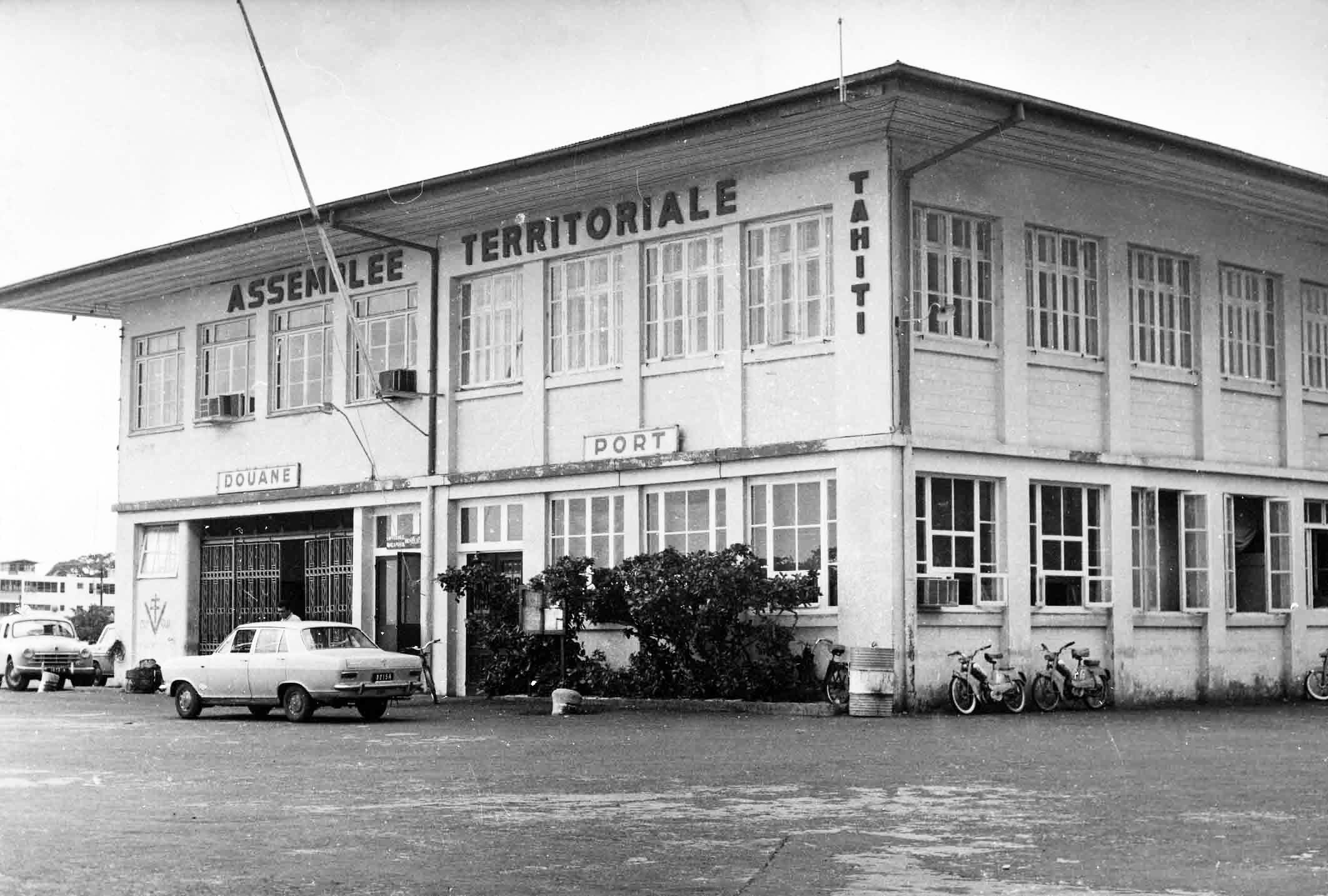 L'Assemblée-Territoriale en 1957. Fonds Mottet