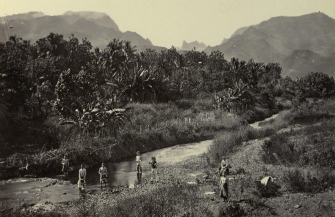 Vallée de la Fautaua. Tahiti, 1896. Photo Arthur Baessler