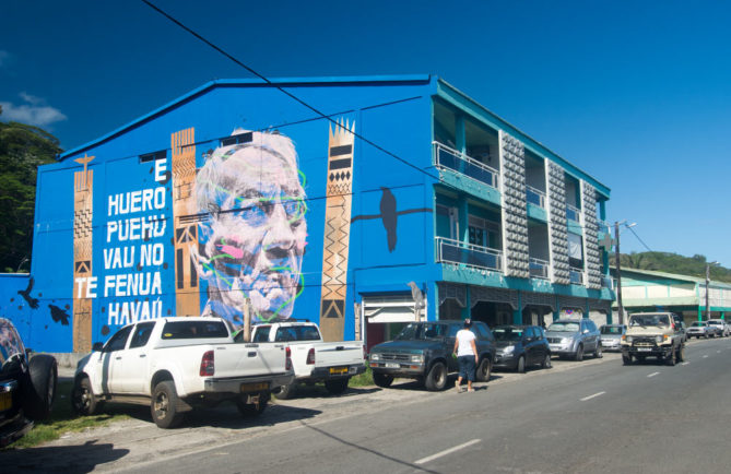 Street Art, portrait du navigateur Viliamu Tupaia par Askew, Raiatea