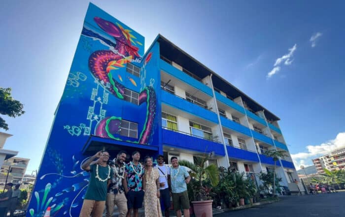 Street Art le monde en bleu, résidence Luine à Papeete ONOU 2022